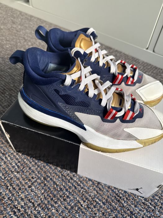 Price drop Jordan Zion 1  originali marimea 38,5 !