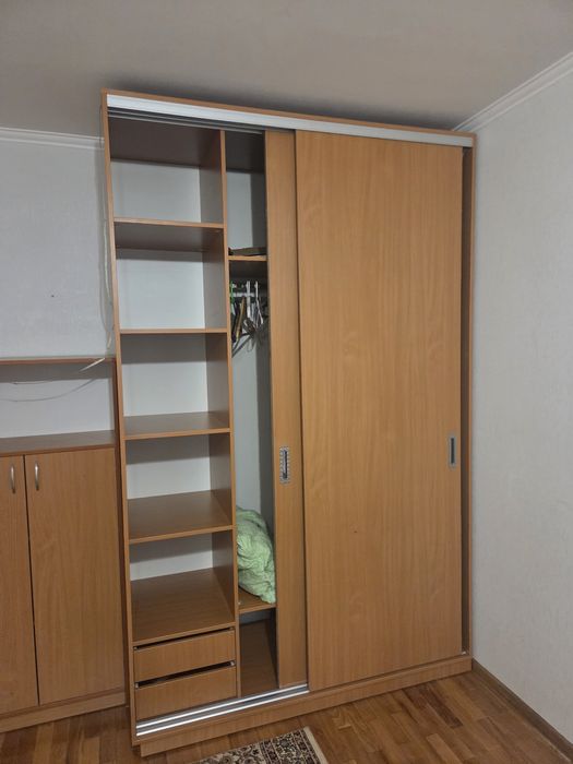 Отдаю даром мебель