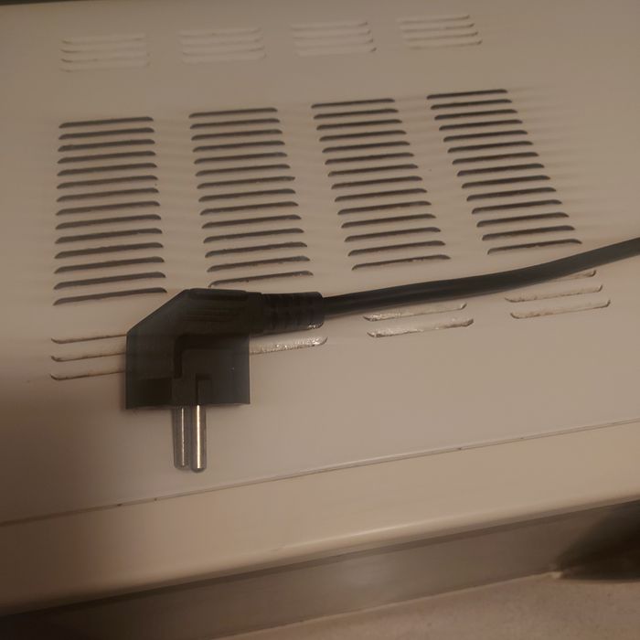 Vind cuptor cu microunde marca Candy