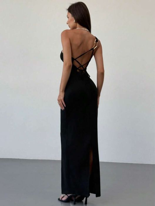 Вечерни и бални рокли