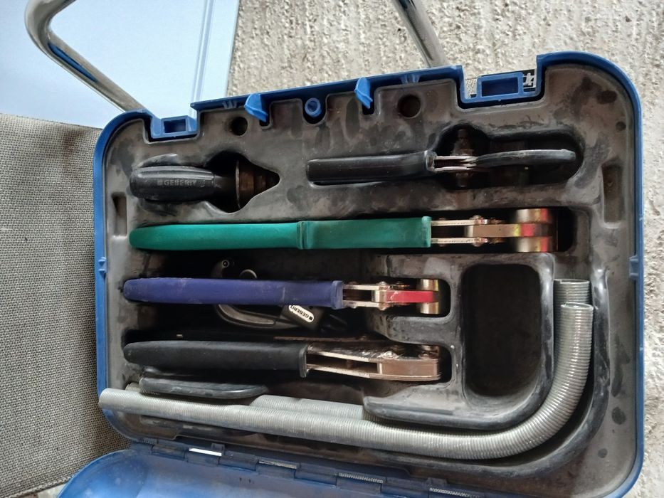 Trusa geberit pentru montare și repararea tavilor