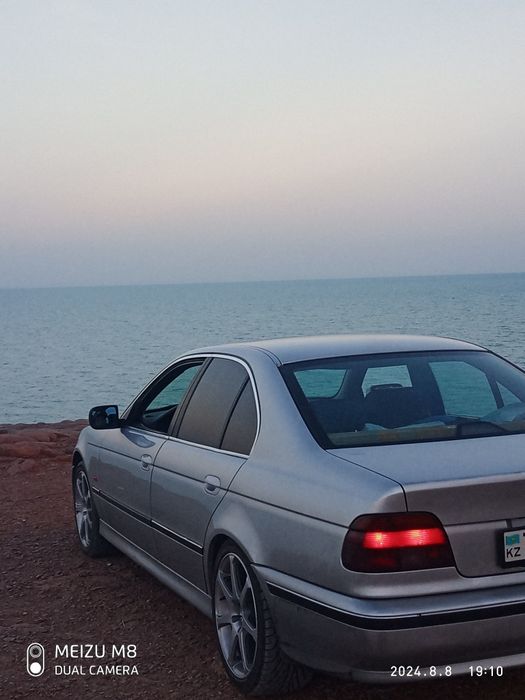 продам BMW 528i  1997