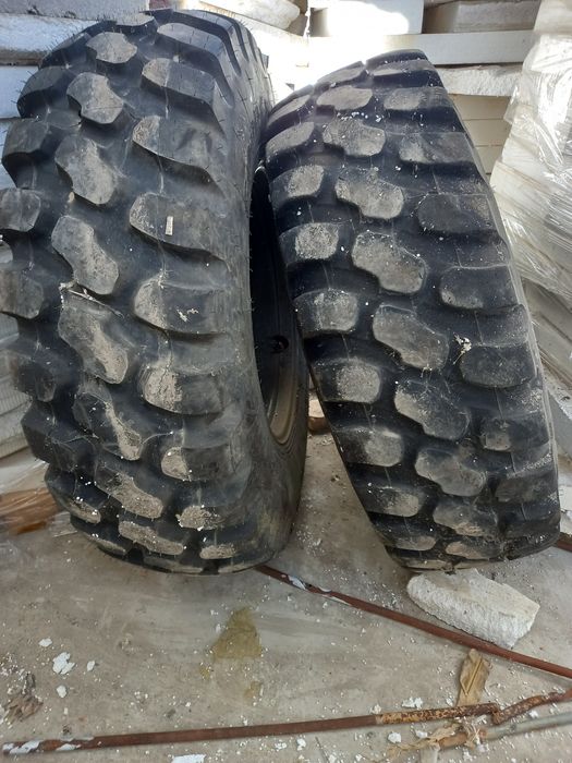 Vand Anvelope Buldoexcavator