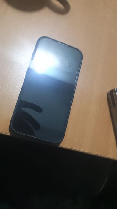 Продам iPhone 16