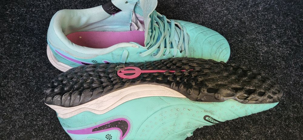 Adidasi Nike,marimea 42,5