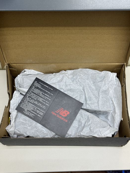 Продам New Balance 42.5 EU 27 см