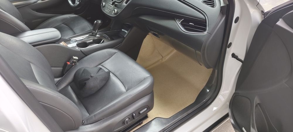 Малибу 2 отмасферный мотор 2.5 в Идеальном состоянии.