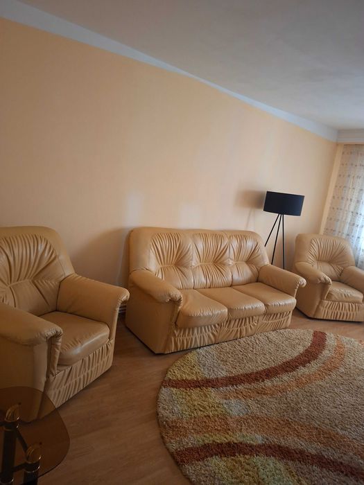 Inchiriez apartament,3 camere,zona inel 1,sens giratoriu eden,cu loc de parcare