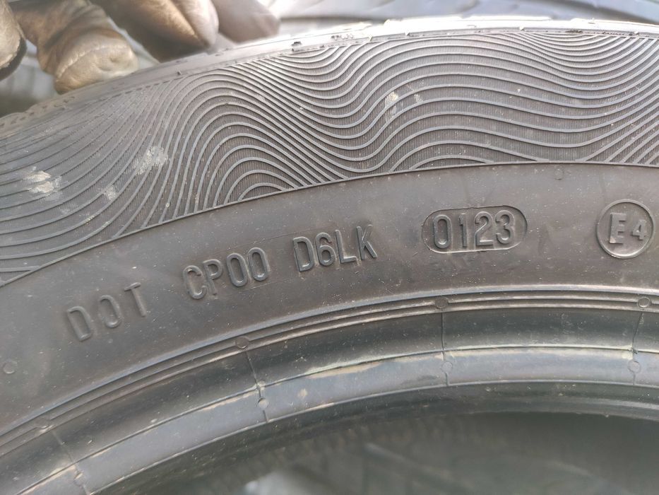 4бр Летни гуми 225 55 17 - Continetnal - DOT 2023