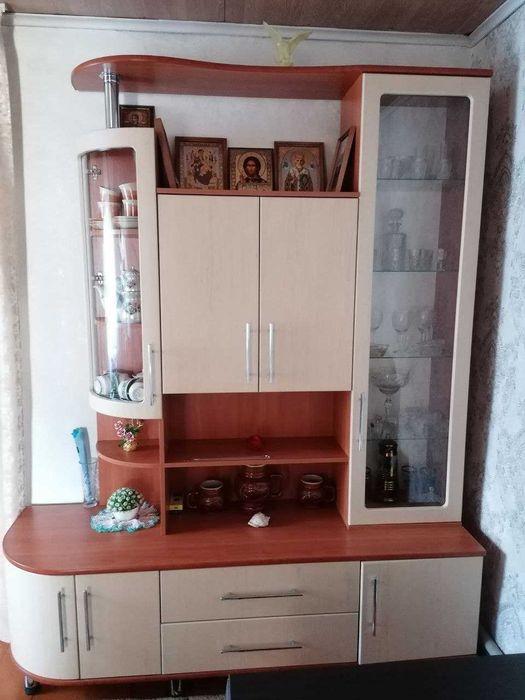 Продам стенку для зала