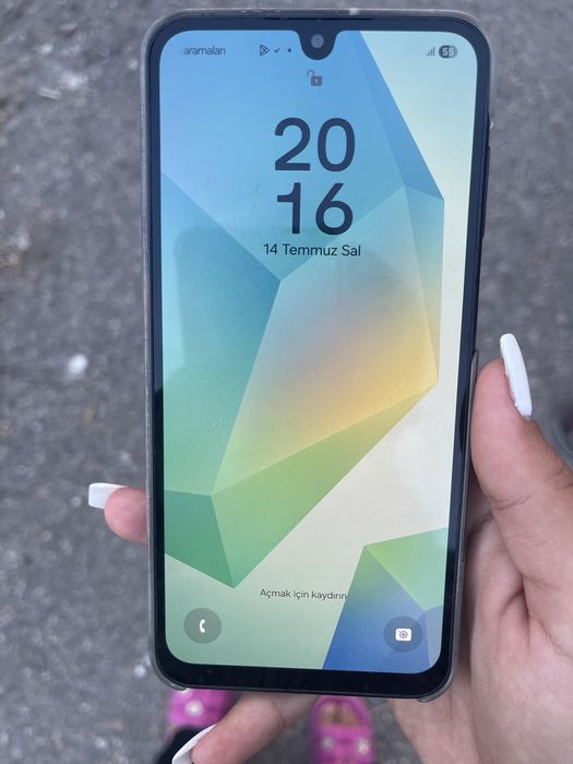 Продавам samsung Galaxy A16