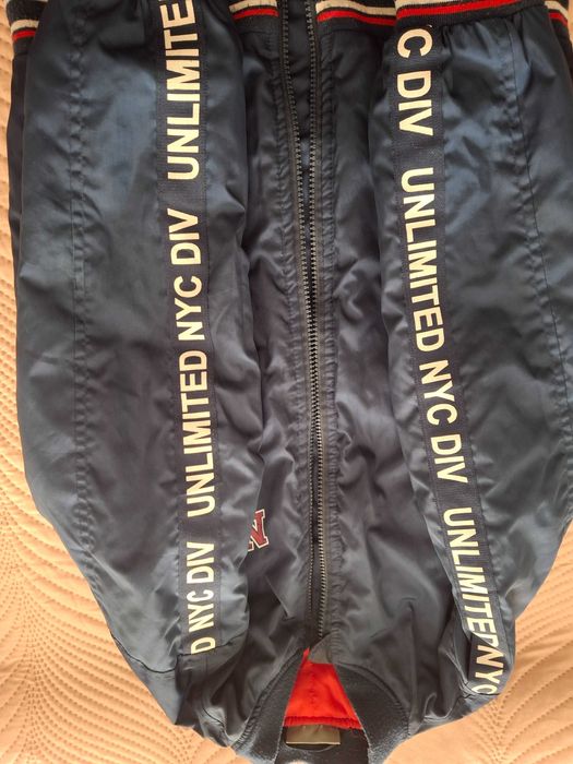 Запазено яке за момче