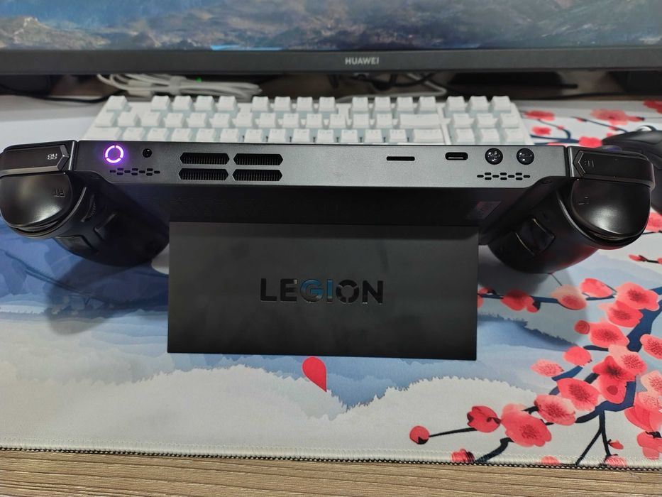 Продаю Legion Go Steam OS