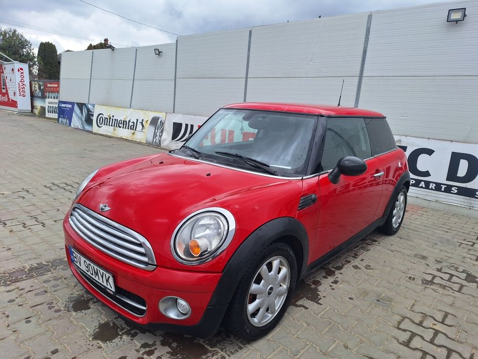 Vând Mini Cooper