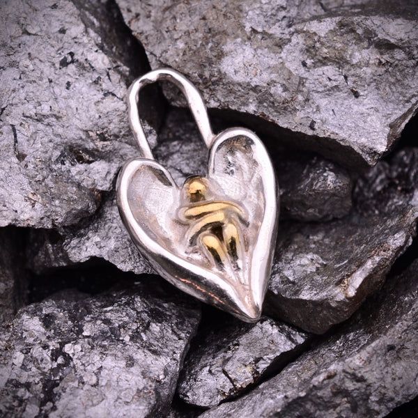 Сребърен медальон 925 „Ангелска прегръдка" със златни акценти