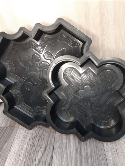 Продам форма тратуарный.