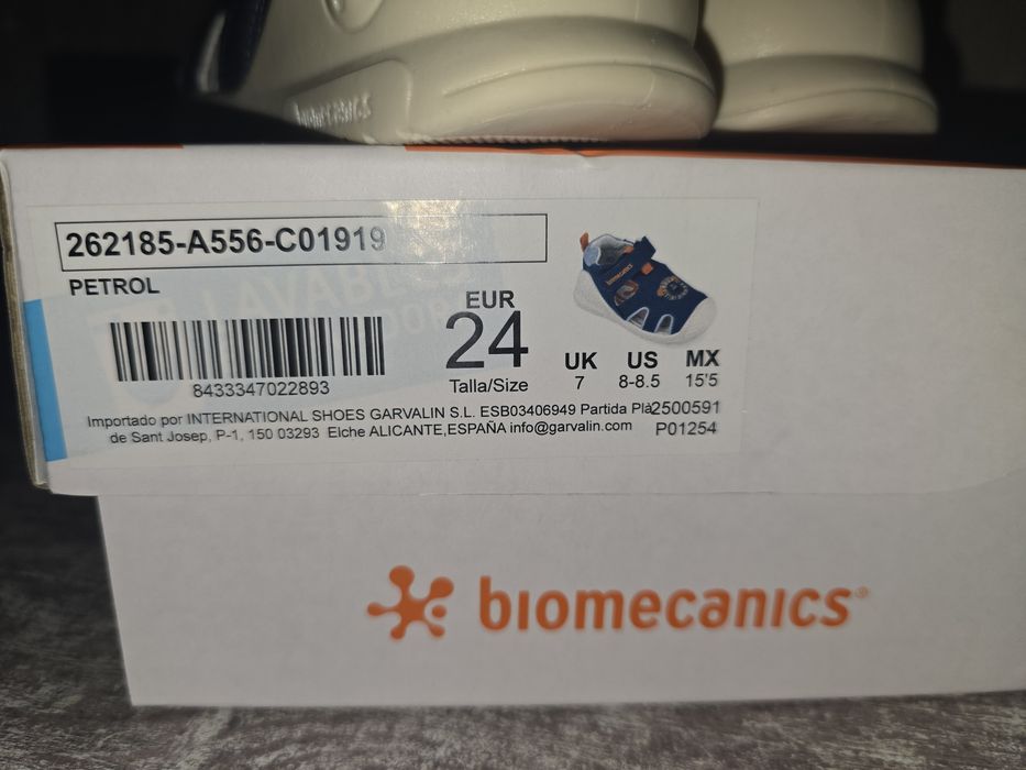Нови сандали Biomecanics 24 номер