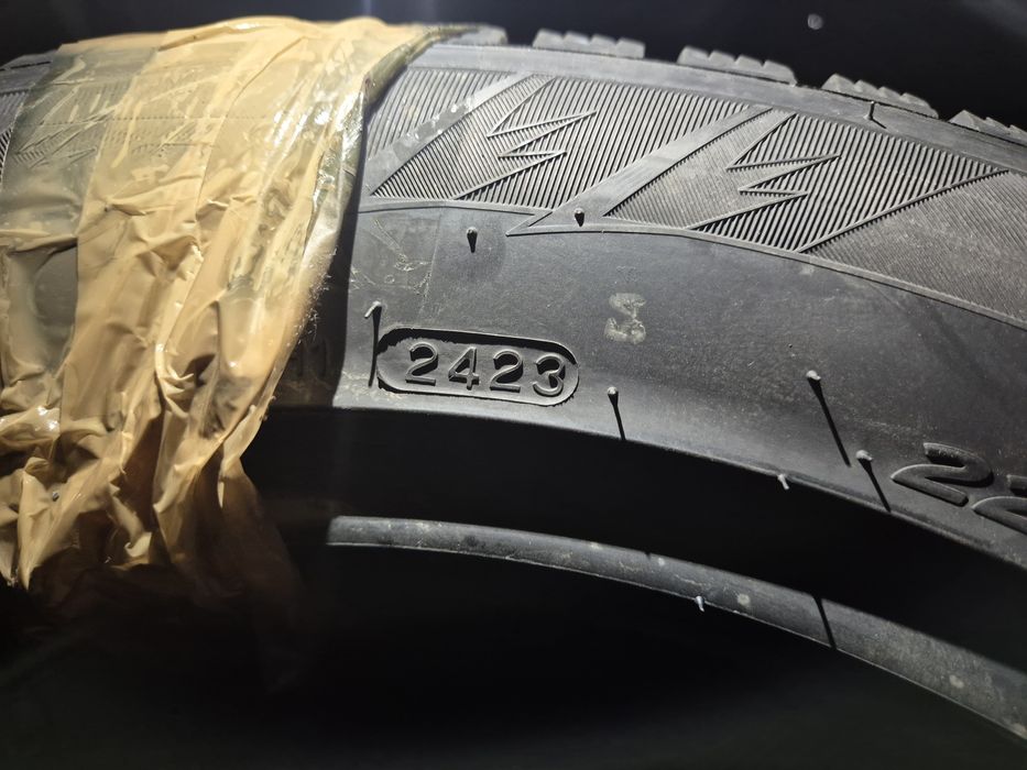 225 55 R18 Hankook Winter *Pike RS2 W429