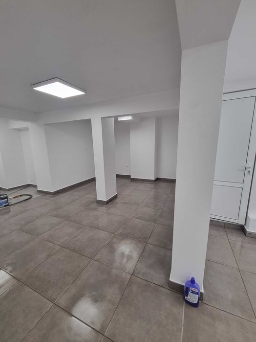 Дава се под наем Магазин в Бургас, Славейков - 120 кв.м за 663 € - Снимка #9