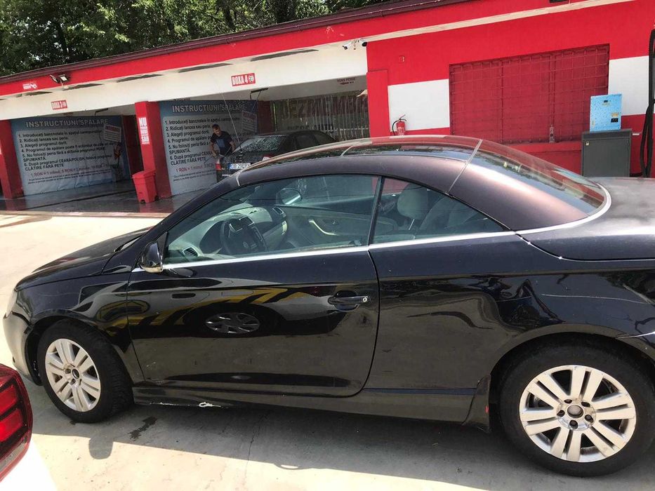 dezmembrez vw EOS 2.0i/ faruri vw eos/ capota eos/ bara fata eos/stop