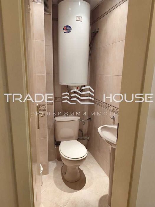 Дава се под наем Многостаен апартамент в Пловдив, Младежки Хълм - 140 кв.м за 860 € - Снимка #12