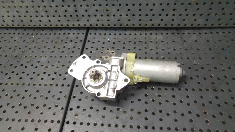 Motoras reglaj scaun dreapta skoda superb 1 3u4 3b0959762af