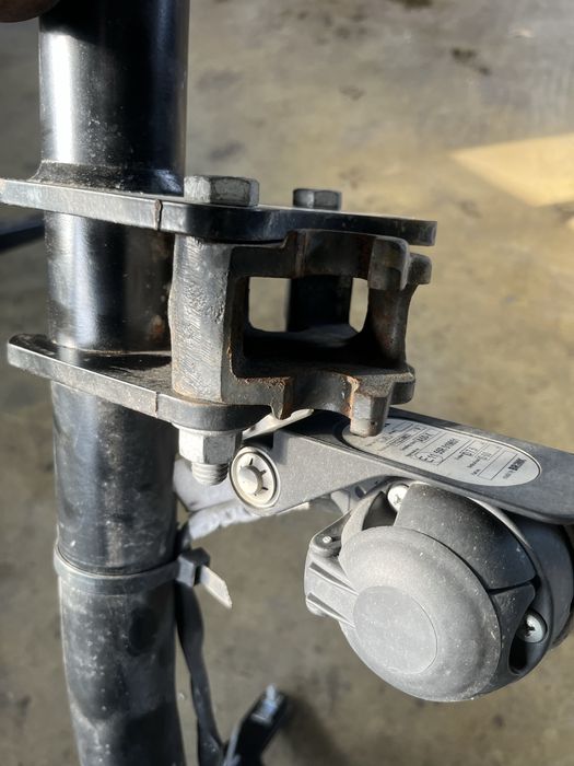 Телич са Пежо 2008 липсва КУКАТА!