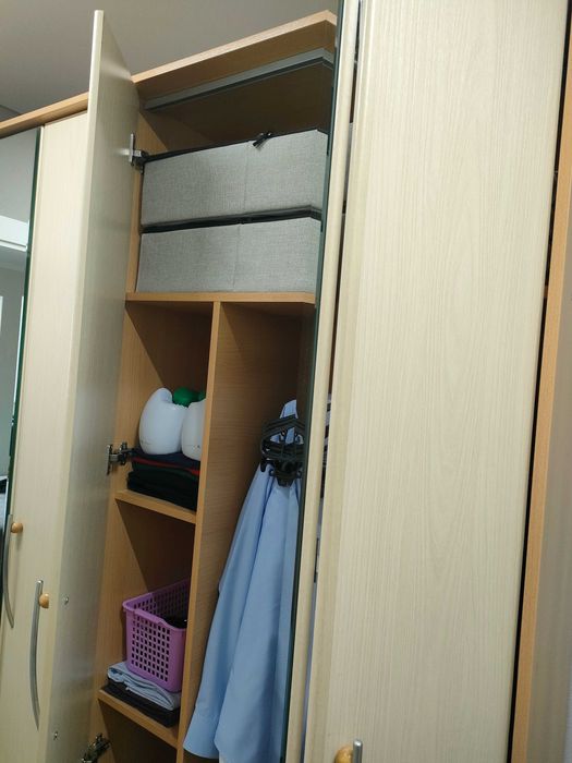 Продам два одинаковых шкафа