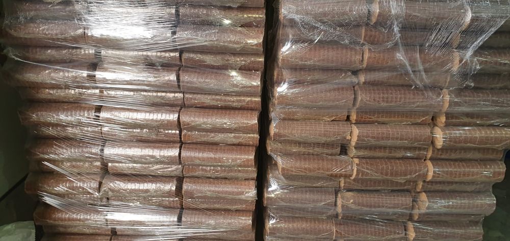 Vindem brichete de foc