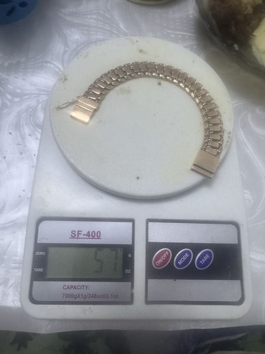 Продам золотой браслет