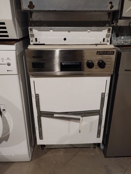 Съдомиялна MIELE 45 см.Инокс