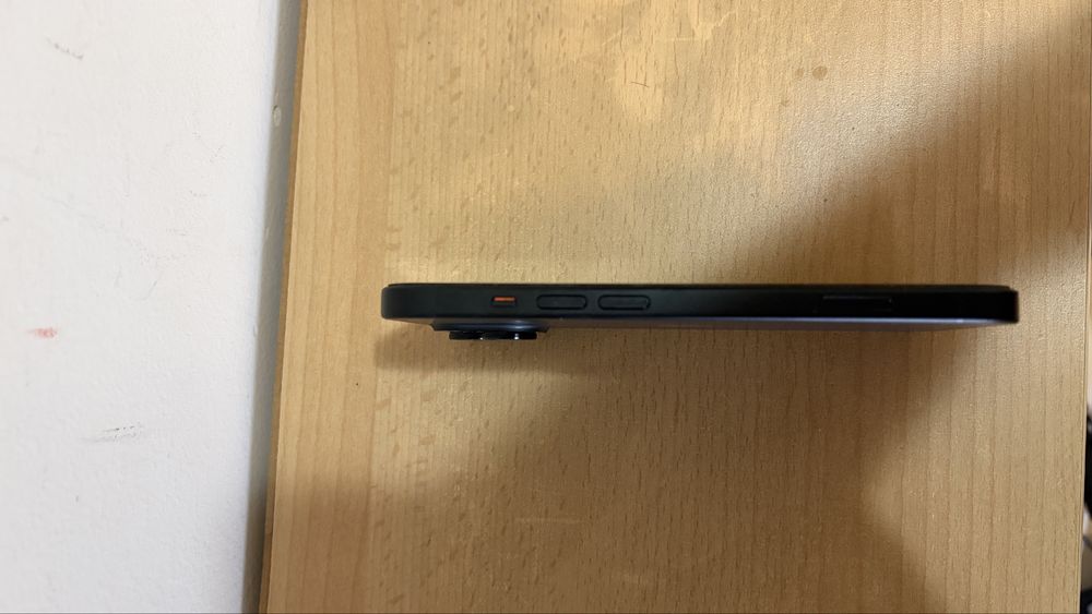 iPhone 15 128 GB 79% Baterie