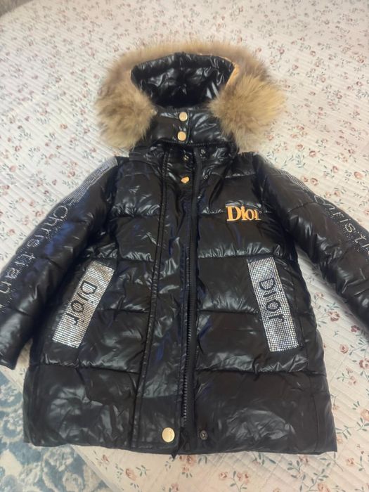 Продам куртку диор