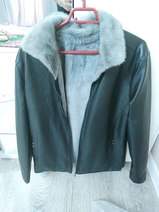 Кожаная зимняя куртка