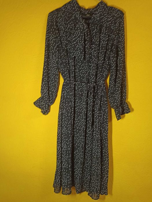 Продам платье женское