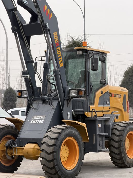 Дизельный погрузчик бетона сместитель