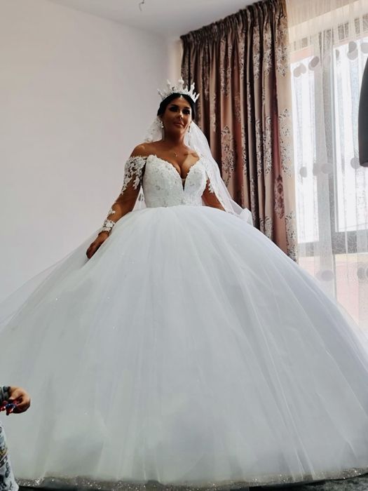 De vanzare rochie de mireasa