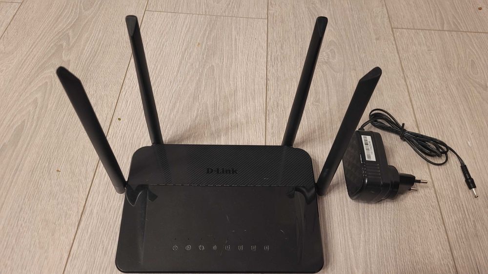 Router Gigabit Wireless D-Link DIR-842 Dual Band AC1200 5 porturi LAN
