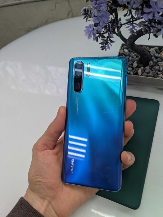 Huawei P30 Pro 8GB RAM / 256 ROM + Huawei Freebuds 3