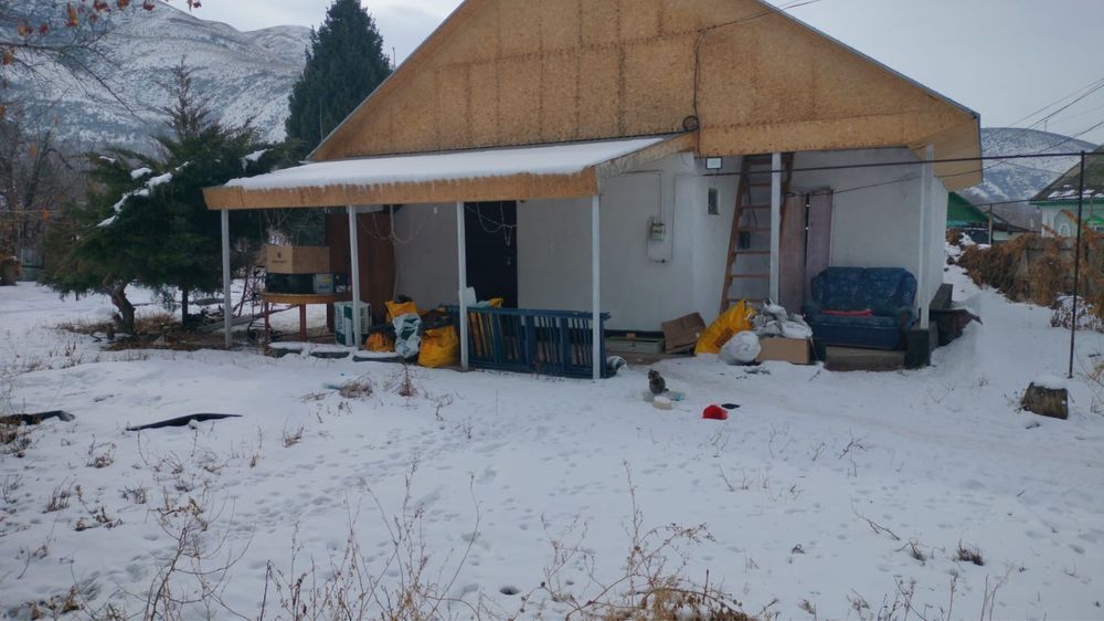 Продам дом в центре возле Аимата