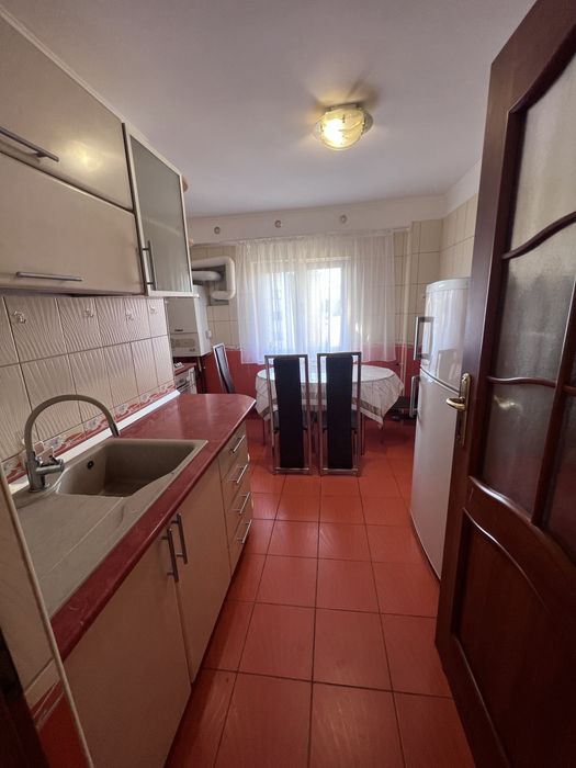 Inchiriez apartament 3 camere PS-uri