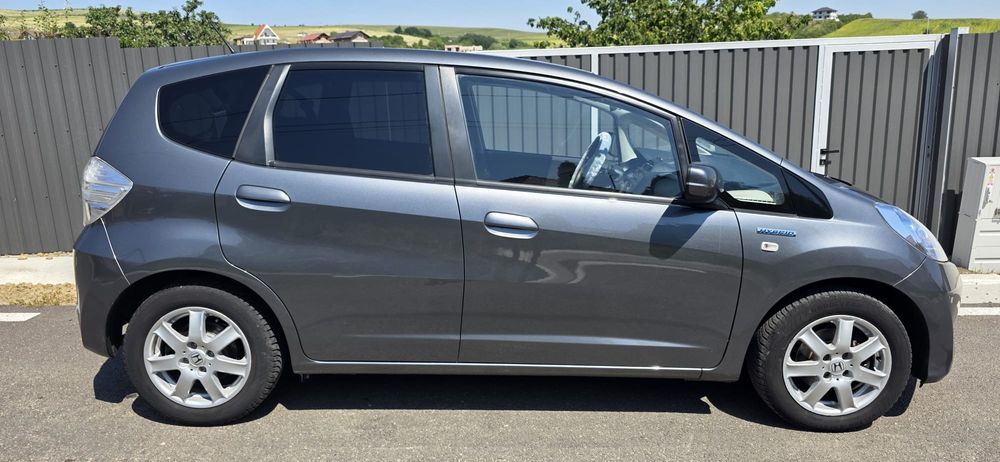 Honda Jazz 1.3benzina/hybrid 2014 Automat
