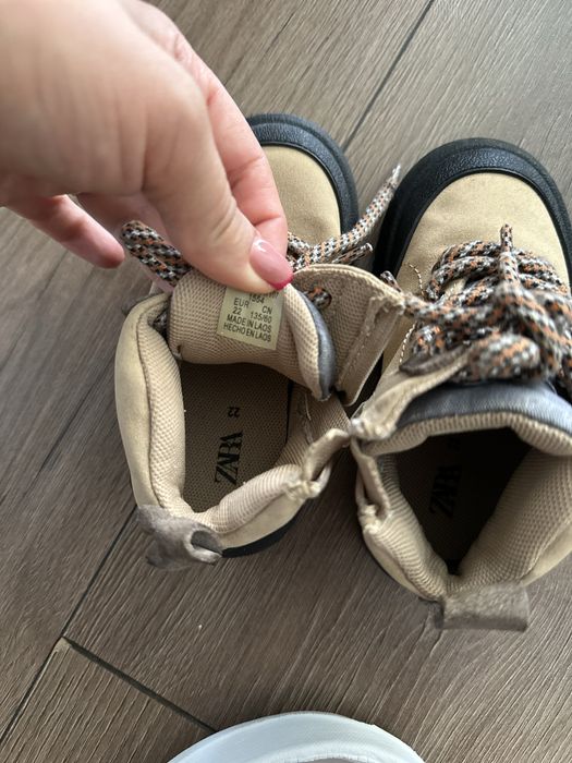 детски.   обувки