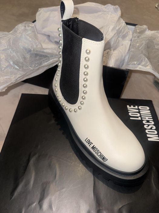 Love Moschino дамски боти, размер 39 – нови, оригинал