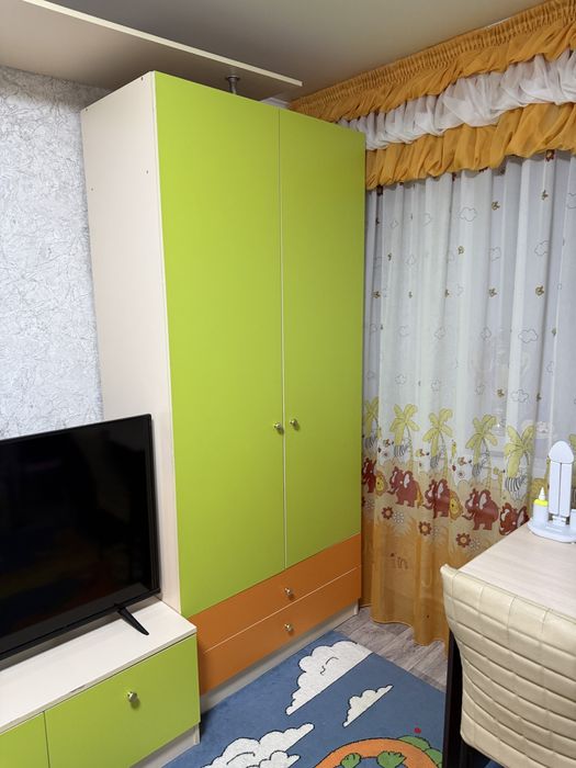 Продам мебель в детскую