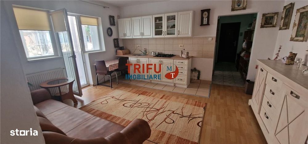 Apartament 3 camere, parter, Cetate, zona Școlii Generale 7 — fotografia 1
