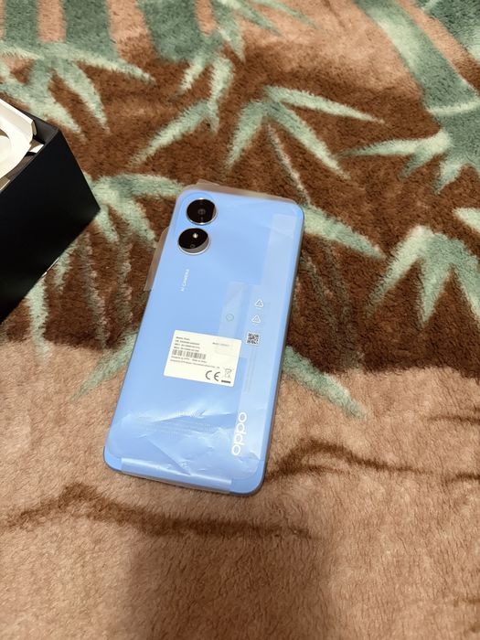 Vand telefon Oppo A17
