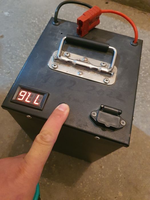 Baterie Li-Ion 72V 40Ah (84V) cu BMS – DEFECTĂ – pentru reparație sau piese