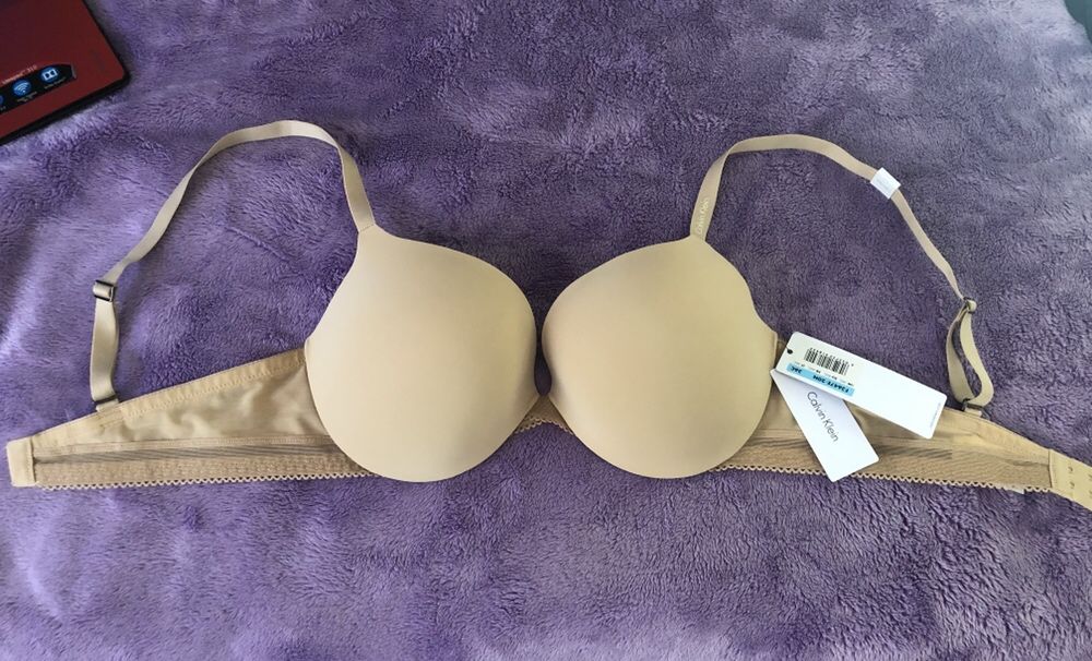 Сутиени Victoria’s Secret , Calvin Klein