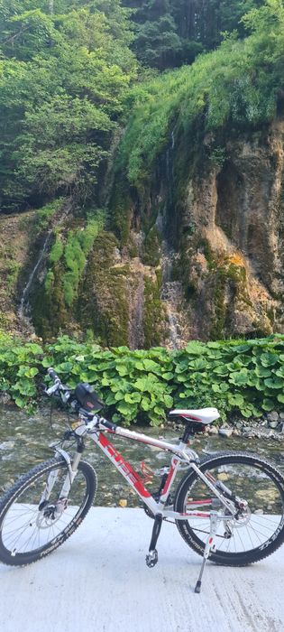 Vând  bicicletă Cube stare 10/10 ca nouă